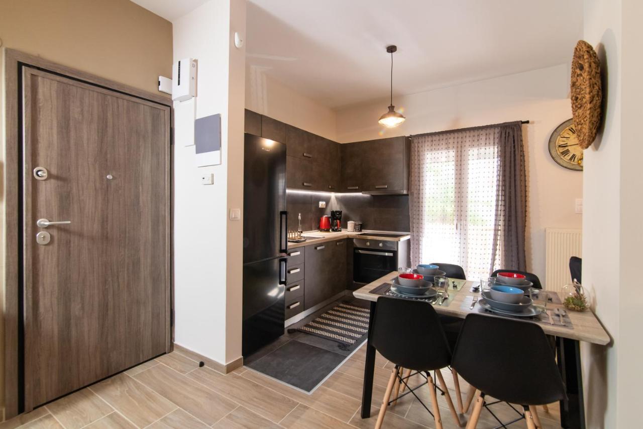 F & B Collection - Apartment For 6 Салоники Экстерьер фото